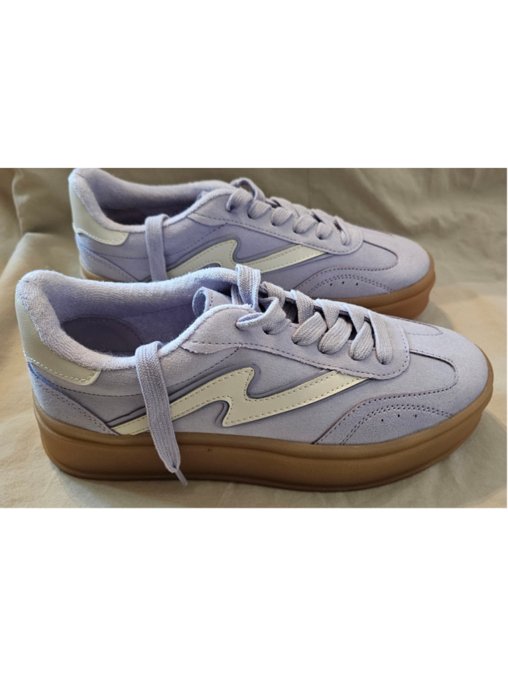 Women's Madden Girl MIGHTTY Sneakers Size 6.5 Lavender White